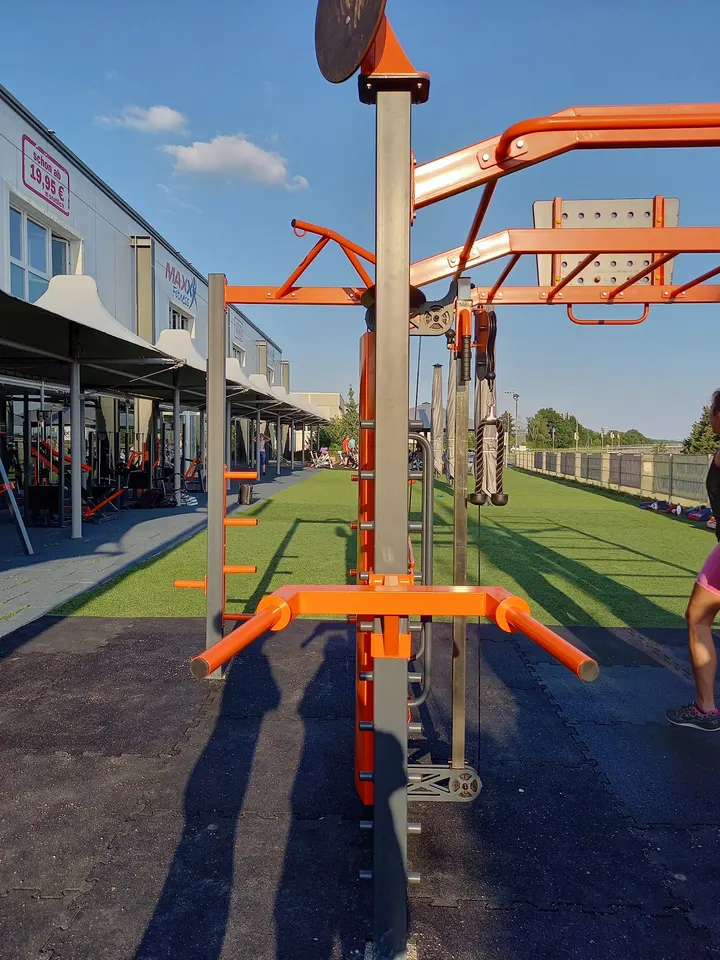 Maxx Fitness Premium — Fitnessstudio in Herford