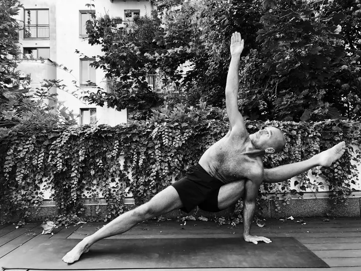 Downward Cat Yoga — Yoga in Neustadt, Hamburg