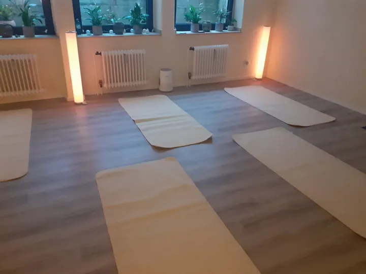 Yoga Pramati (Ayurveda -Yoga - Psychologische Beratung) — yoga-studio in Fulerum, Mülheim an der Ruhr — 2