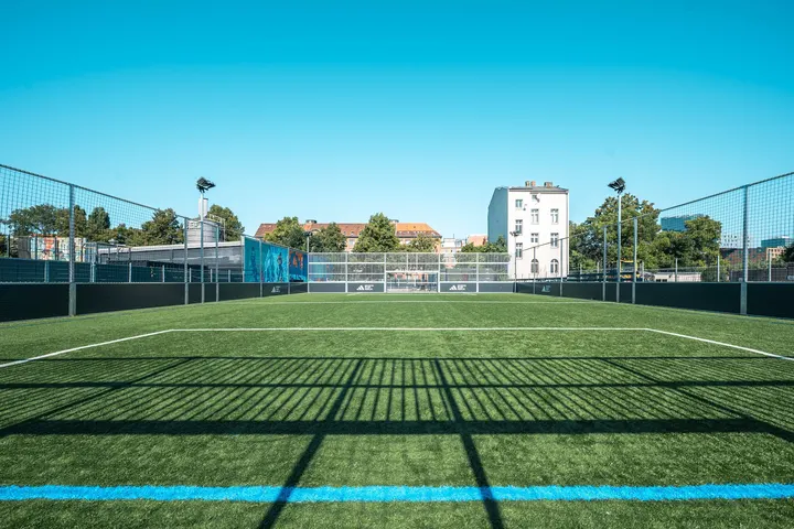 adidas SPORTS BASE BERLIN — functional training-studio in Kreuzberg, Berlin — 3