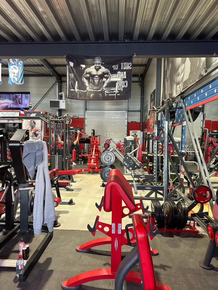 U.s.a. Gym — salle de fitness-studio à Baralle — 3