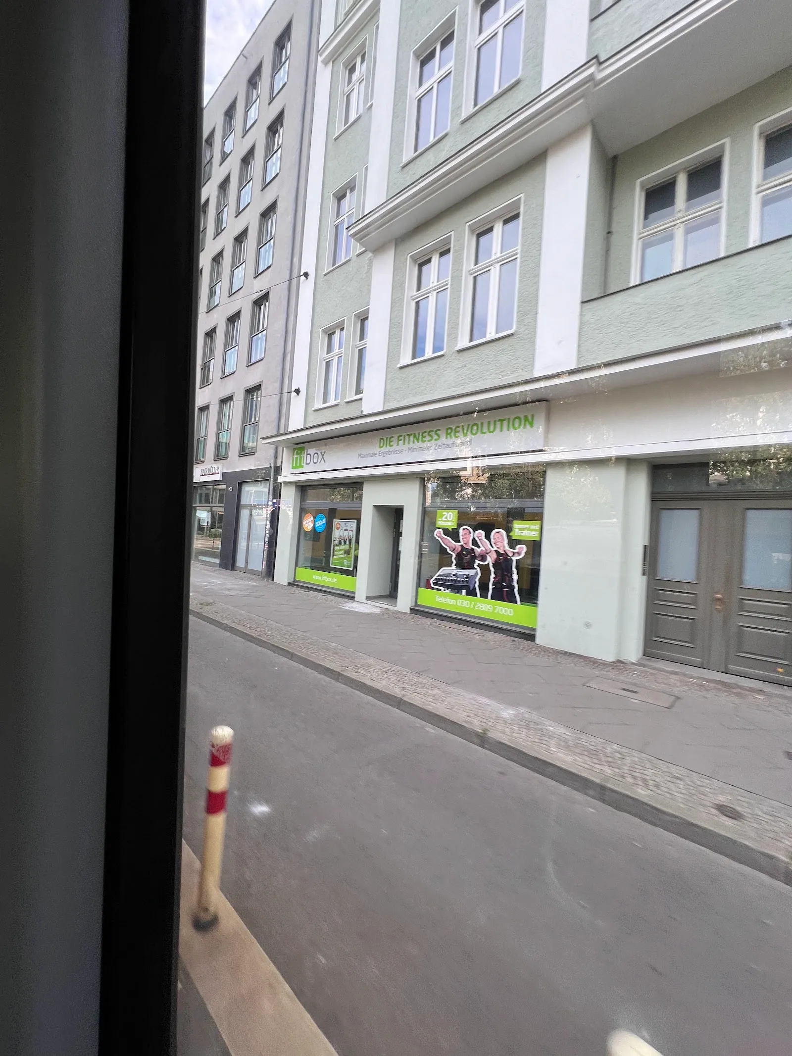 EMS Training fitbox Berlin Mitte — fitnessstudio in Berlin — 3