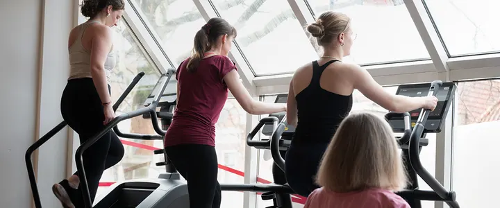 Vrouwfit Voorschoten — sportschool-studio in Voorschoten — 3