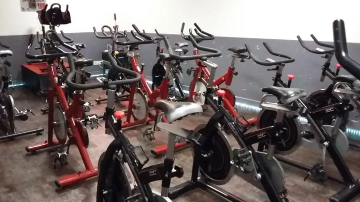 Bodyform — salle de fitness-studio à Montceau-les-Mines — 4
