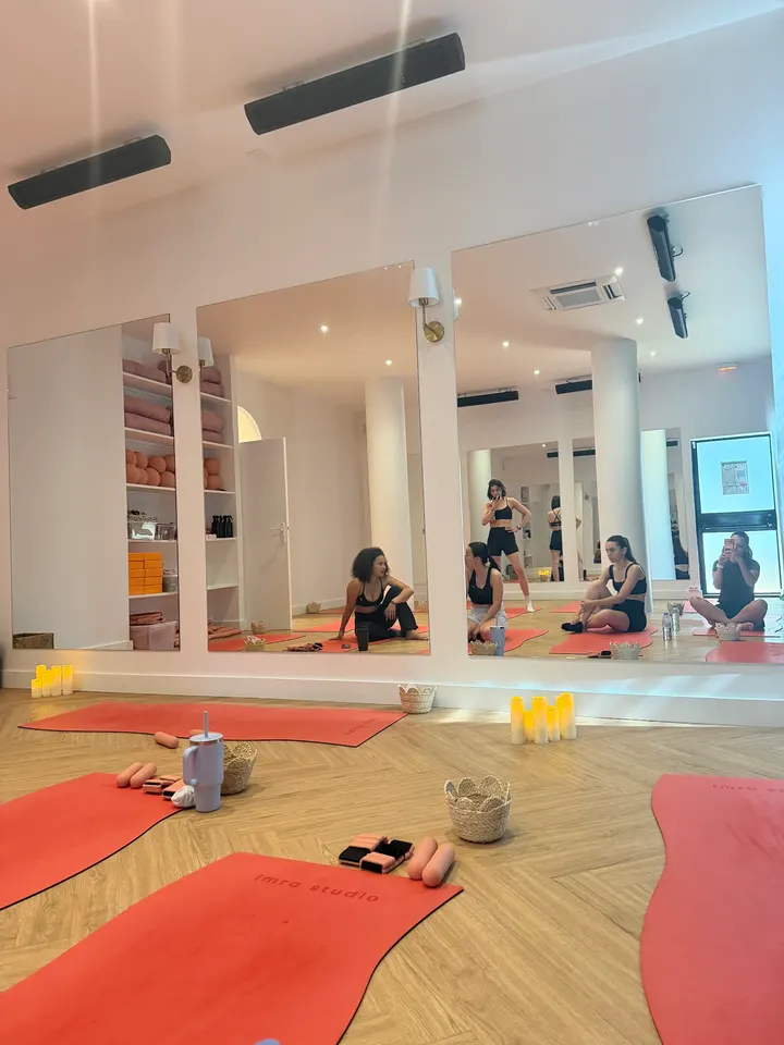 IMRA Studio Mat — Yoga à Paris 15e Arrondissement, Paris