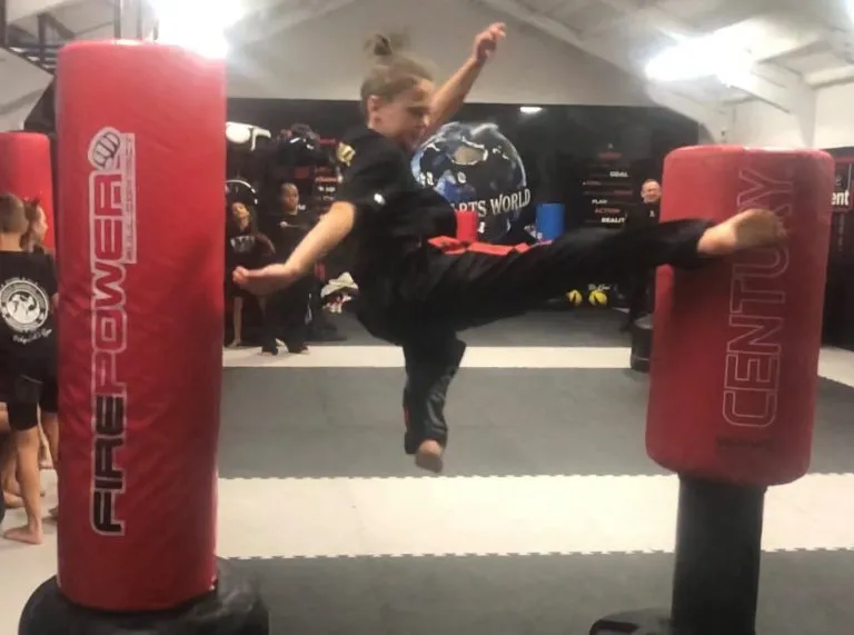 Martial Arts World Kicks For Kids — kickboxing-studio in Grays — 3