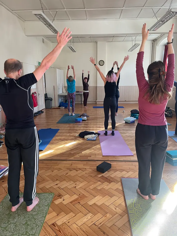 Stretching People Yoga High Barnet — yoga-studio in High Barnet, London — 3