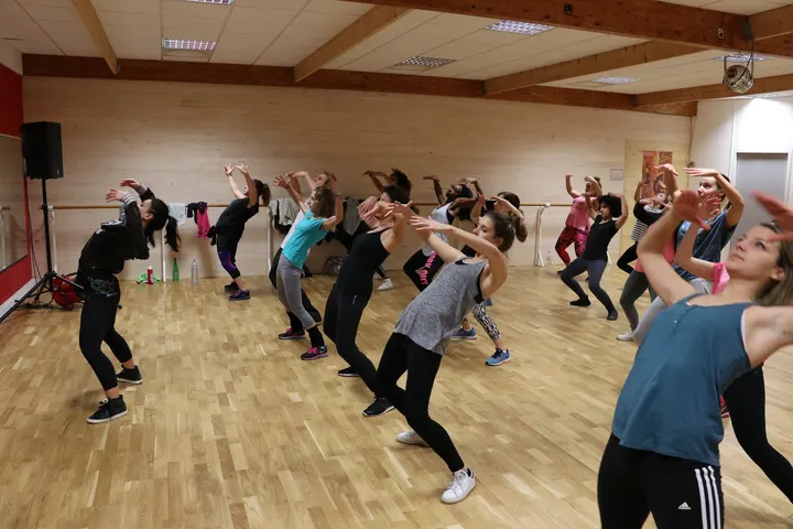 Danses pour Tous — danse-studio à Péchabou — 5