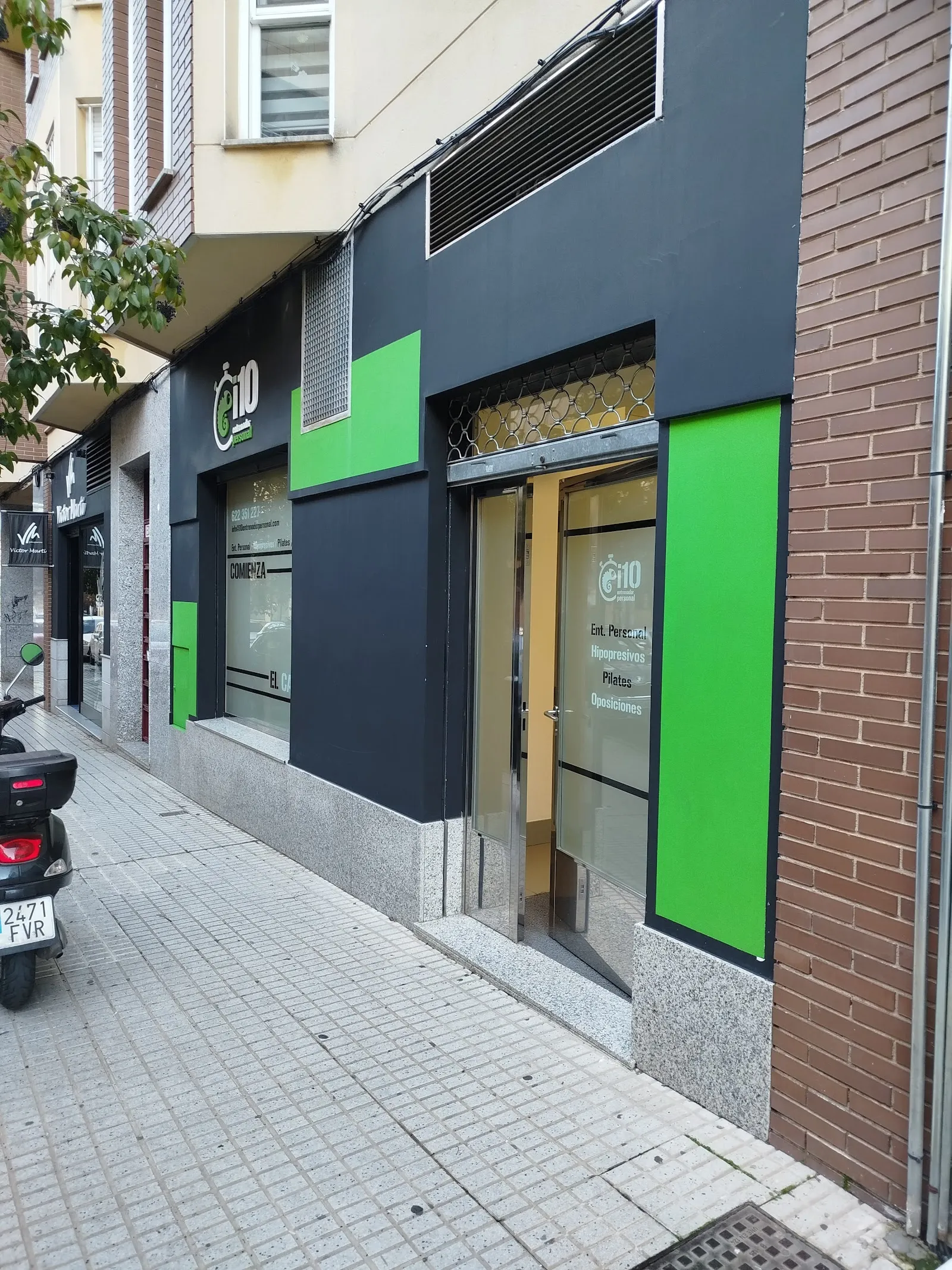 i10 Entrenador Personal - San Juan — entrenamiento personal-studio en Pardaleras, Badajoz — 2