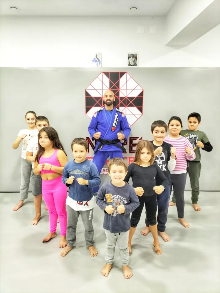 Naré Fighters Academy Porto — artes marciais-studio em Angeiras, Porto — 2