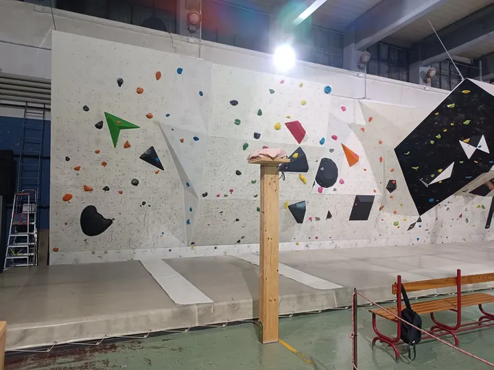 Tacche e Svasi A.s.d — arrampicata-studio a Madonna Alta, Perugia — 3