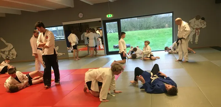 Herning Judo & Jiu-Jitsu Klub — kampsport-studio i Holing, Herning — 2