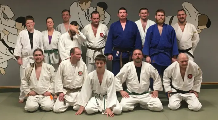 Herning Judo & Jiu-Jitsu Klub — martial arts-studio i Holing, Herning