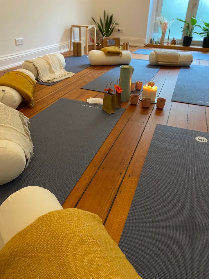 Yoga with Kali — yoga-studio in Hamburg — 3