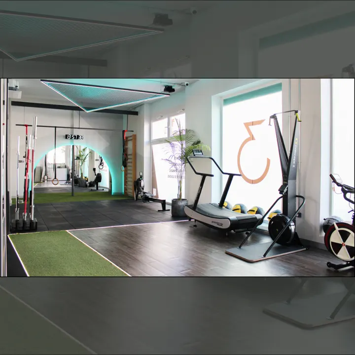 3 UNIQUE TRAINING — entrenamiento personal-studio en Granada — 5