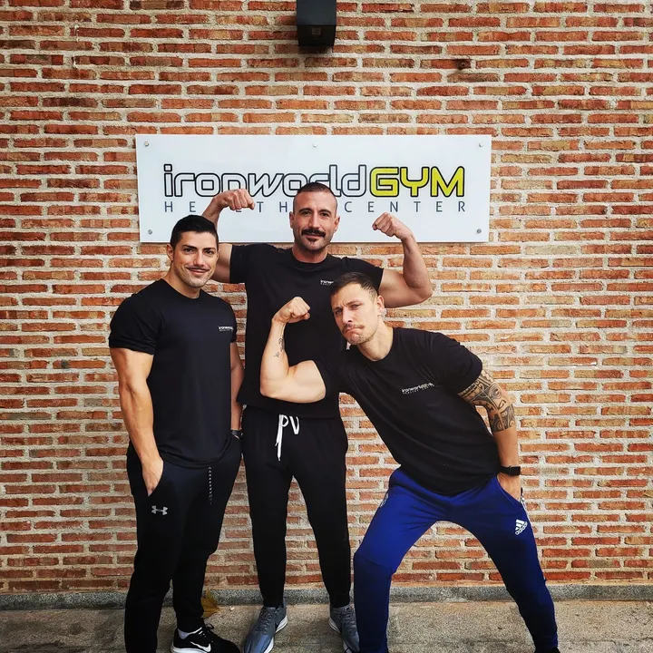 ironworldGYM Sevilla La Nueva — fuerza-studio en Los Almendros, Sevilla la Nueva — 3