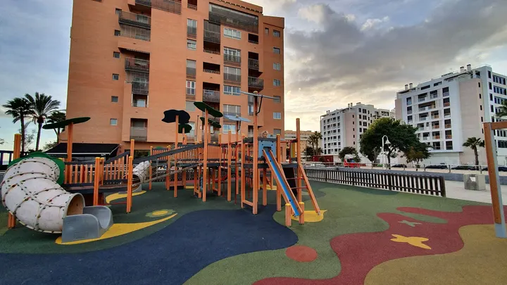 Parque de Calistenia — calisthenics-studio en Pacífico, Málaga — 2