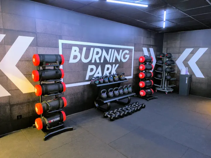 Fitness Park — Ginásio em Nova Carnaxide, Lisboa