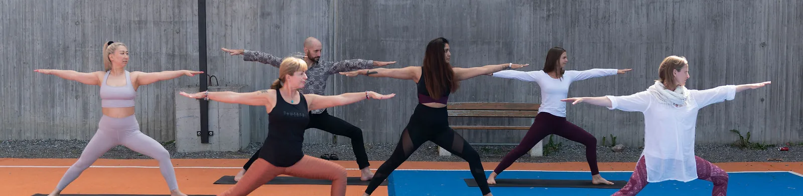 Updog Bodies — yoga-studio i Nacka, Stockholm — bild 2