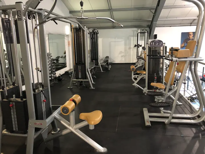 Academy Fitness — salle de fitness-studio à Draguignan — 4