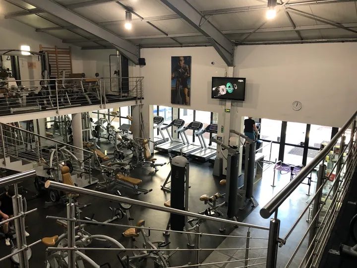 Academy Fitness — salle de fitness-studio à Draguignan — 5