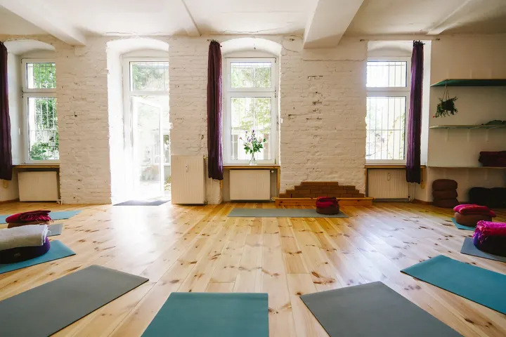 yumaYOGA @Studio Colibri Körperarbeit — Yoga in Neukölln, Berlin