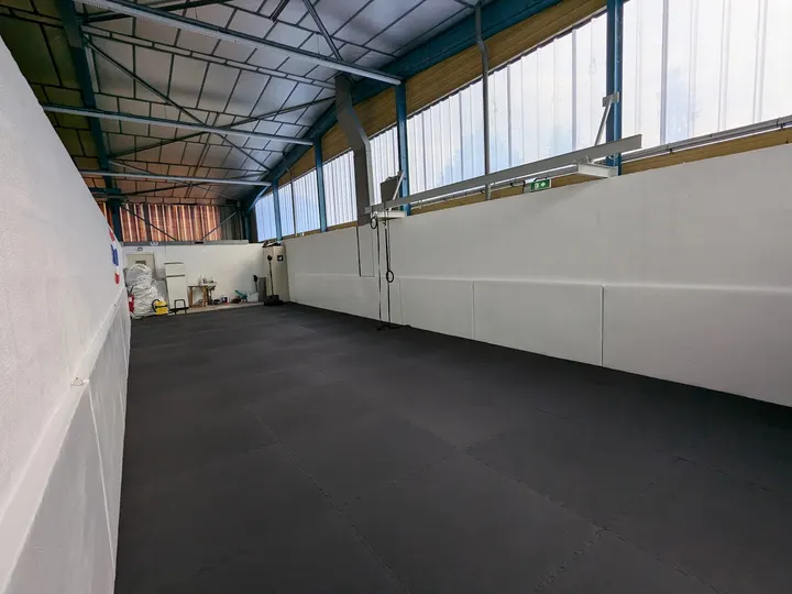 Club Athlétique SKF 4 Rue Henri Bergson — salle de fitness-studio à Saint-Cyr-sur-Loire — 3