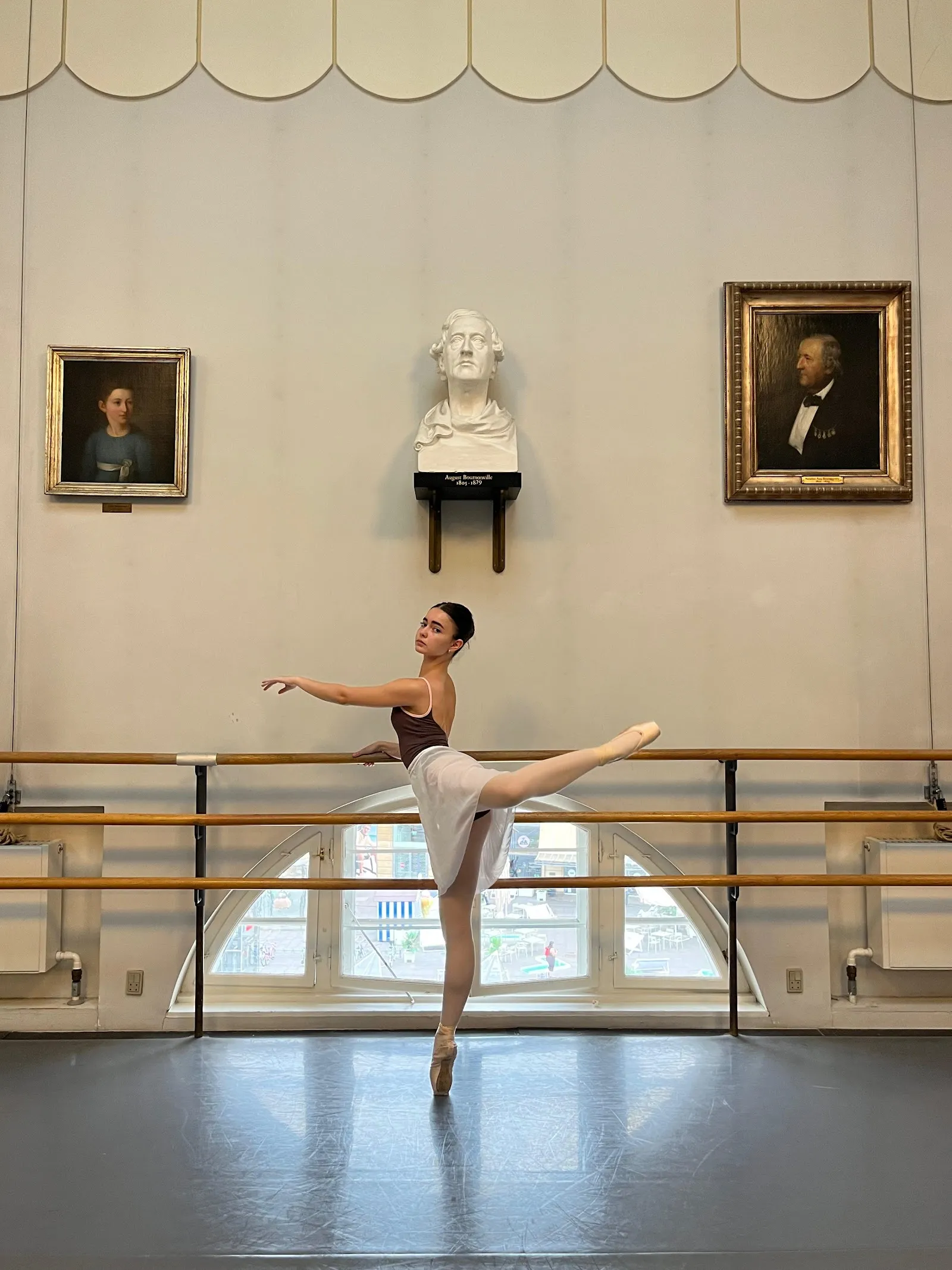 ESCUELA DE BALLET VAGANOVA — baile-studio en Casco Antigo, Pontevedra — 3
