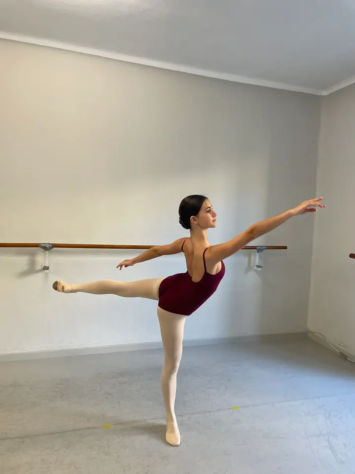 ESCUELA DE BALLET VAGANOVA — baile-studio en Pontevedra — 4