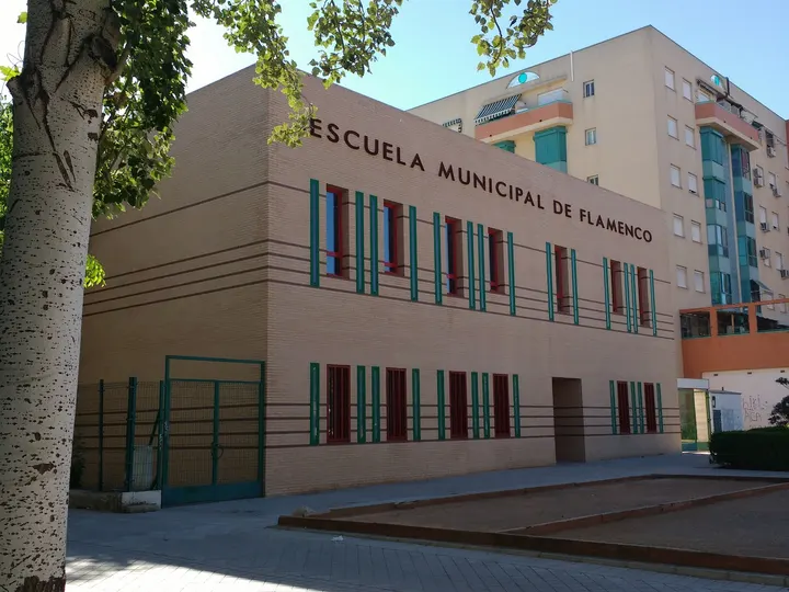 Escuela Municipal de Flamenco de Granada — Baile en Joaquina Eguaras, Granada