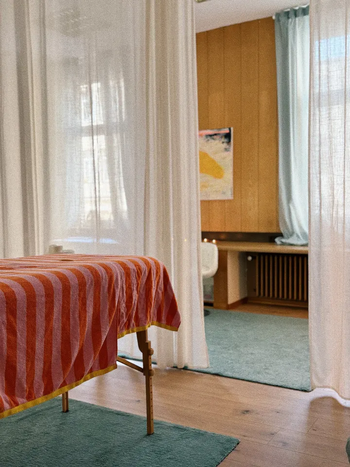 Aurora Haven Female — yoga-studio in Gemarkung Barmen, Wuppertal — 3