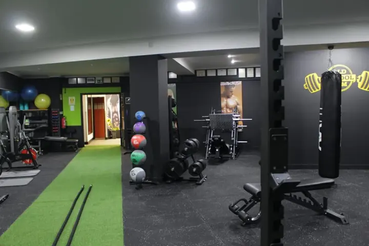Lifefitness/Old School Gym — ginásio-studio em Viseu — 3
