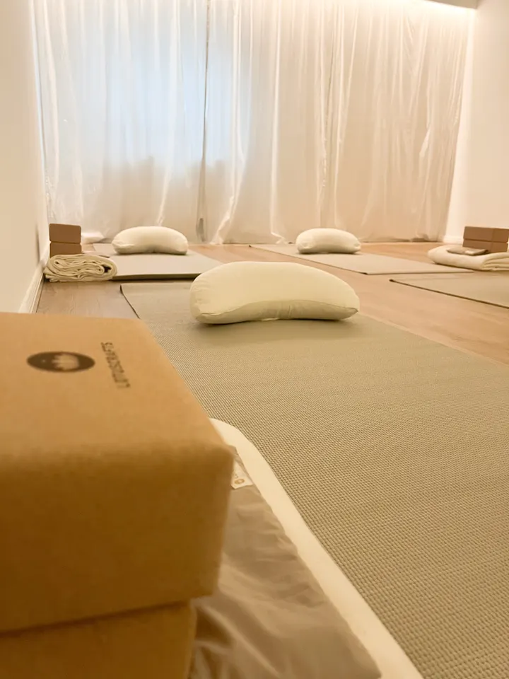 Blissflow Yoga - Nadine Bender — Yoga in Alt-Travemünde / Rönnau, Lübeck