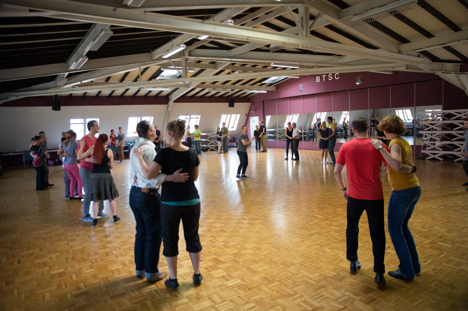 Tanz-Sport-Club e.V. Sporteinrichtungen — tanz-studio in Braunschweig — 6