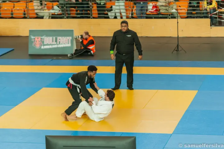 Academia PORRADARIAATEOTALO - Jiu Jitsu (BJJ), Kick Boxing e Muay Thai - Fátima — artes marciais-studio em Fátima — 3