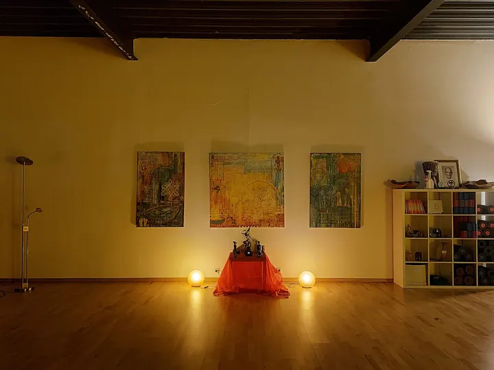 Yoga Vidya Aachen Euregio UG - Online- und Firmenkurse — Yoga in Brand, Aachen