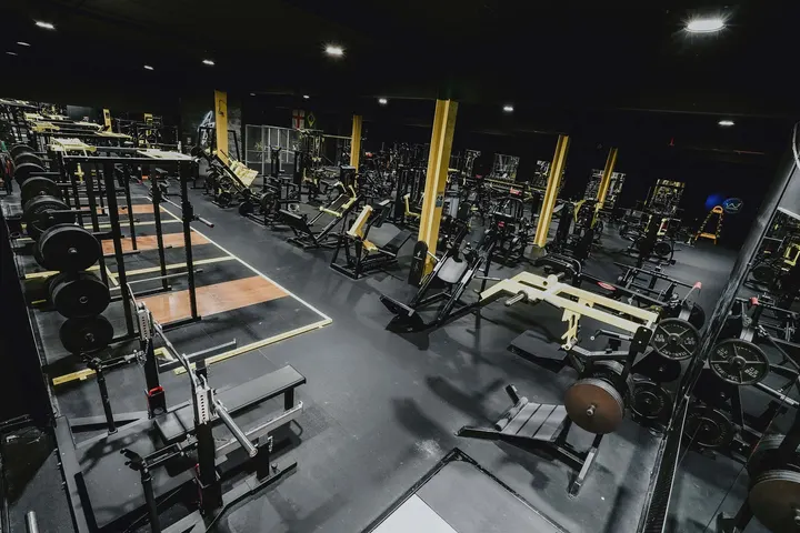 Physique Evolution Gym & Fitness — fitness studio in Markeaton, Derby — 3