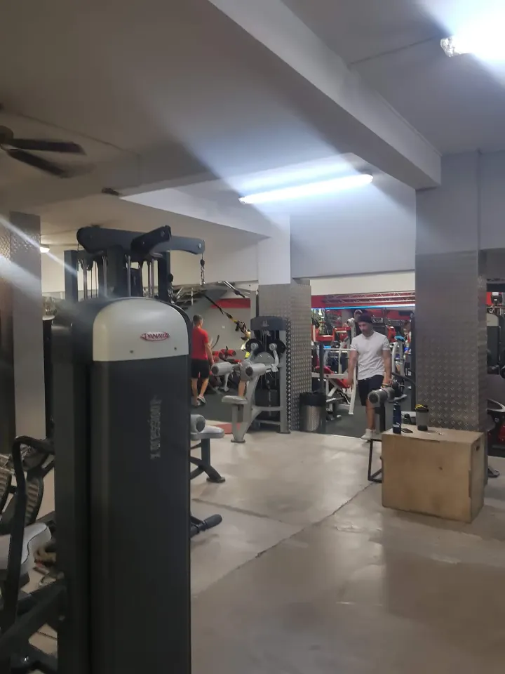 Champions Fitness Gym — ginásio-studio em Vilamoura, Quarteira — 2