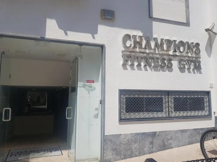 Champions Fitness Gym — Ginásio em Vilamoura, Quarteira
