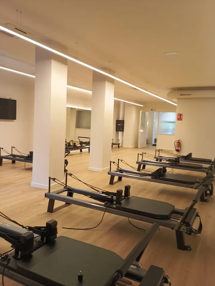 Glow Pilates Goya — Reformer Pilates en Salamanca, Madrid
