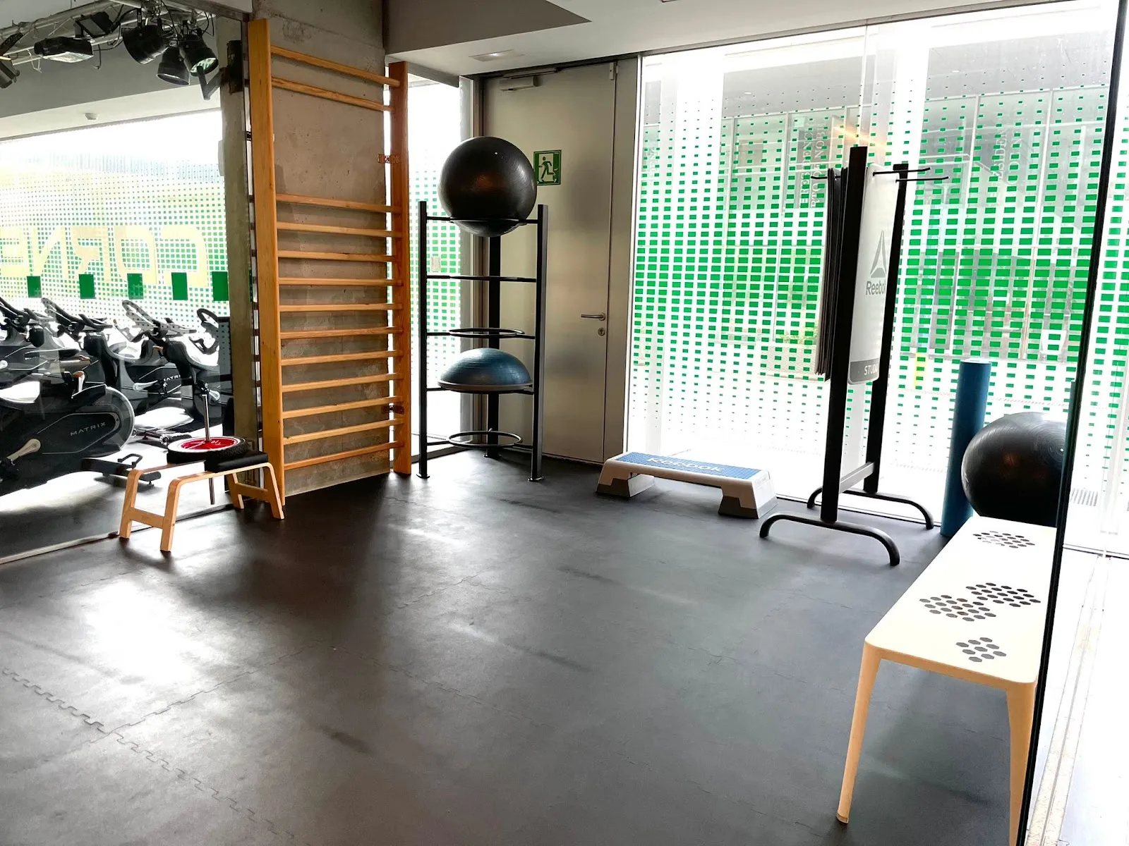 CORNER4 — estudio de fitness-studio en Sant Cugat del Vallès — 5