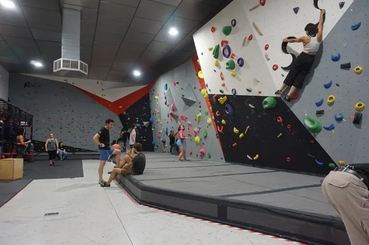 MONKEY ROCK › Rocódromo Córdoba — escalada-studio en Pedroches, Córdoba — 3
