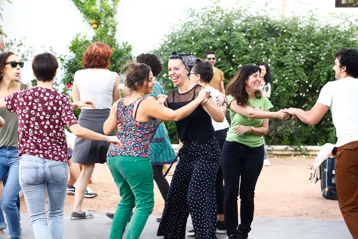 Lindy Lovers Swing Córdoba (escuela de bailes swing, lindy hop, solo jazz) — Baile en Distrito Poniente Sur, Córdoba
