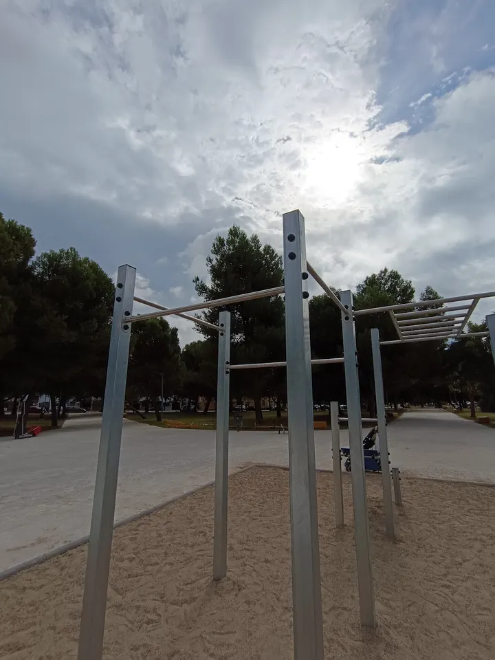 Parque de Calistenia CLETAHEA — calisthenics-studio en Jerez de la Frontera — 3