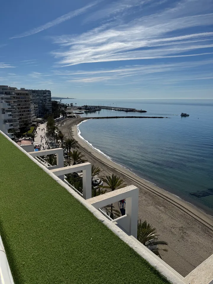 Yogaconsolmarbella — Yoga en Miraflores, Marbella