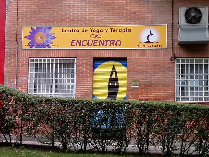 Centro de Yoga y Terapia Encuentro — yoga-studio en Moratalaz, Madrid — 3