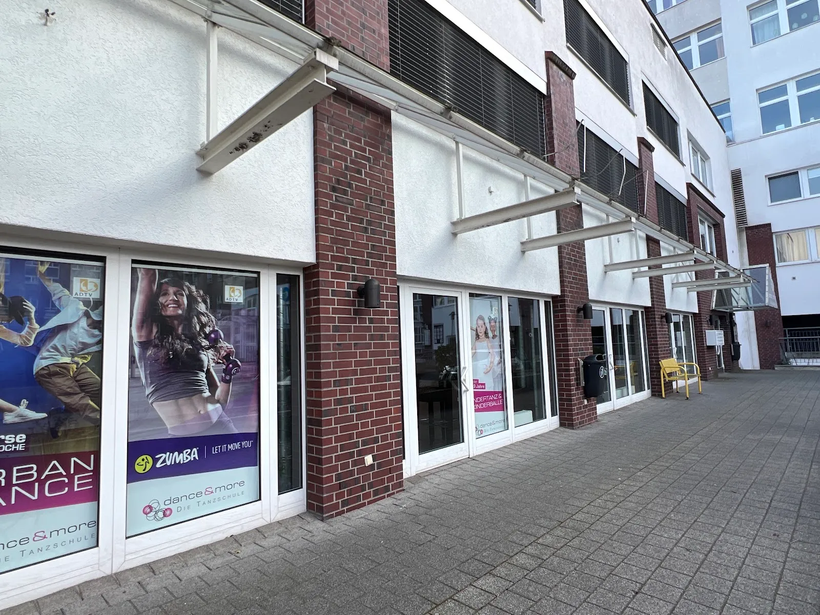 Tanzschule - dance&more / Die Tanzschule für Gesellschaftstanz — tanz-studio in Rüttenscheid, Essen — 3