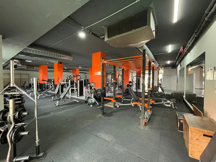 Fit21 Altabix — Estudio de fitness en Urbanització Les Atzavares, Elche