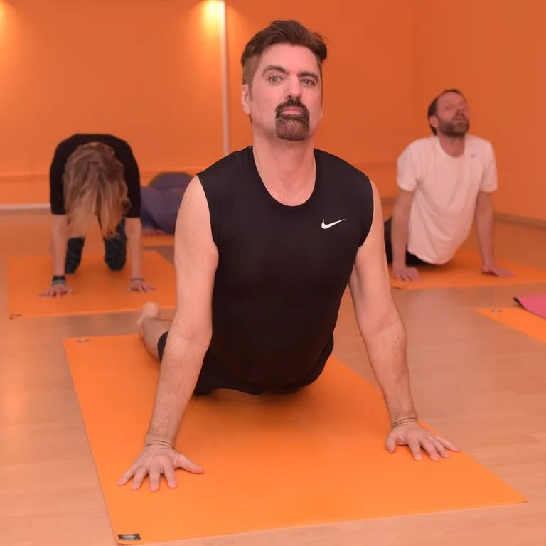 Zentrum für Yoga und Pilates Michael Bühler — yoga-studio i Frankfurt — 2