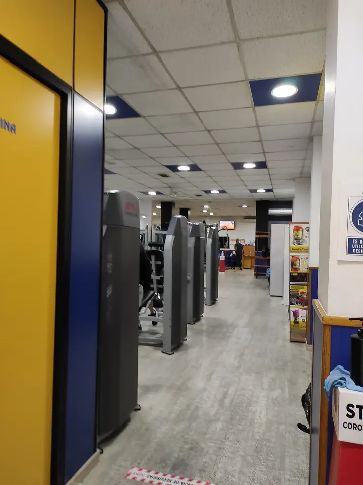 ACROPOLIS FITNESS S.L. — Estudio de fitness en Las Fuentes, Zaragoza